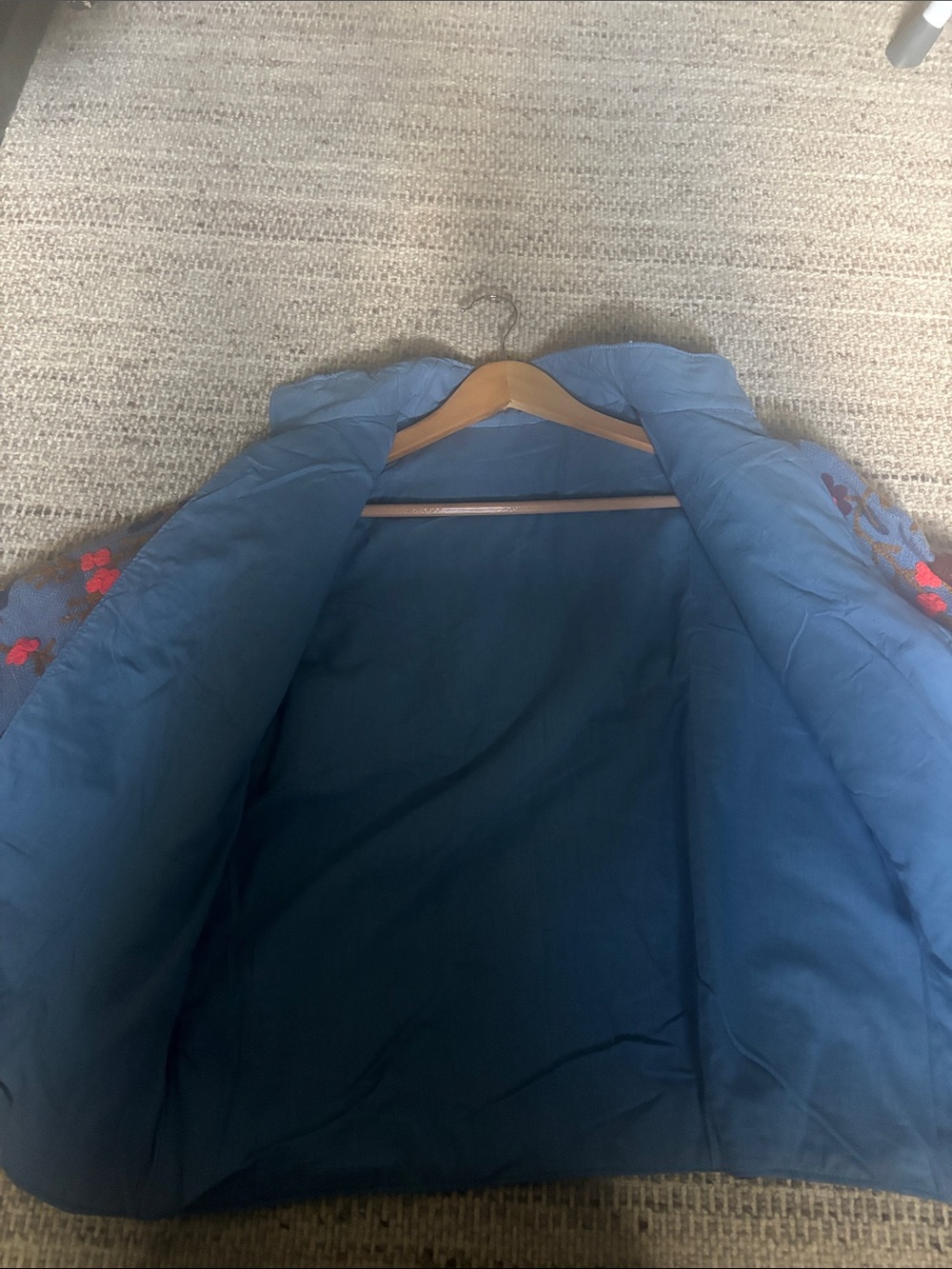 Embroidered Jacket - Picture 4 of 4